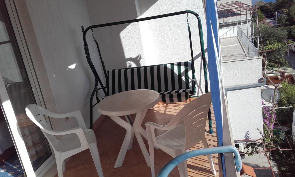 Apartments Ivka Omis Luaran gambar