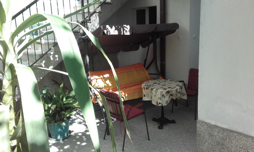Apartments Ivka Omis Luaran gambar